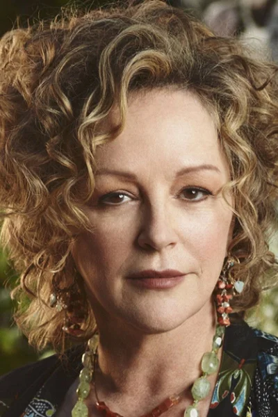 Bonnie Bedelia portrait