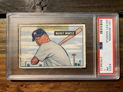 1951 Bowman Mickey Mantle #253